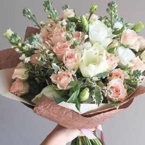 hand buket bunga Bintang Florist Gresik