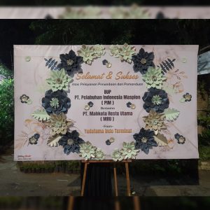 bunga papan kertas Sukses Bintang Florist Gresik