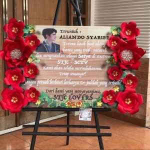 bunga papan kertas bintang florist gresik